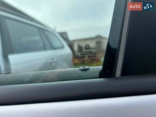 Серый Фольксваген Гольф, объемом двигателя 1.6 л и пробегом 198 тыс. км за 6899 $, фото 40 на Automoto.ua