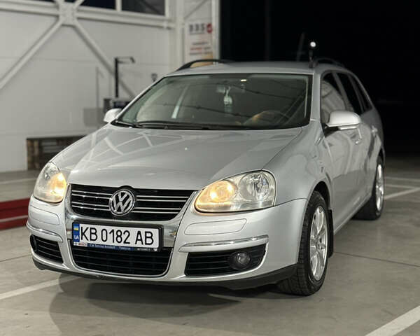 Серый Фольксваген Гольф, объемом двигателя 1.6 л и пробегом 242 тыс. км за 4900 $, фото 13 на Automoto.ua