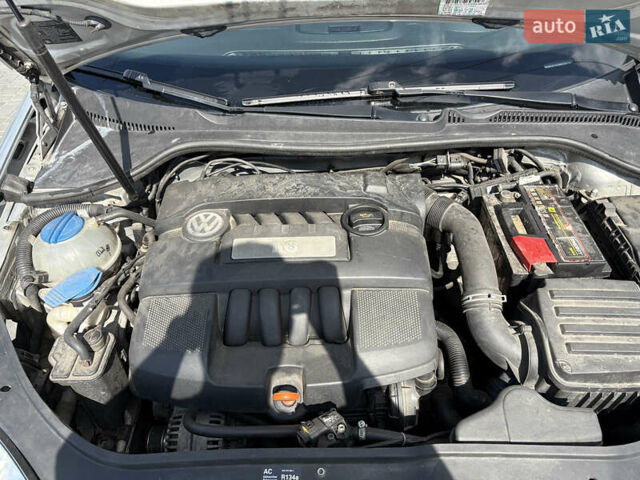Серый Фольксваген Гольф, объемом двигателя 1.6 л и пробегом 204 тыс. км за 6600 $, фото 8 на Automoto.ua