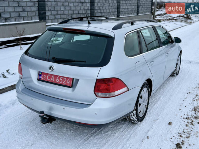 Серый Фольксваген Гольф, объемом двигателя 1.6 л и пробегом 232 тыс. км за 5500 $, фото 4 на Automoto.ua