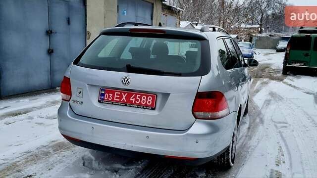 Серый Фольксваген Гольф, объемом двигателя 1.6 л и пробегом 247 тыс. км за 5700 $, фото 5 на Automoto.ua