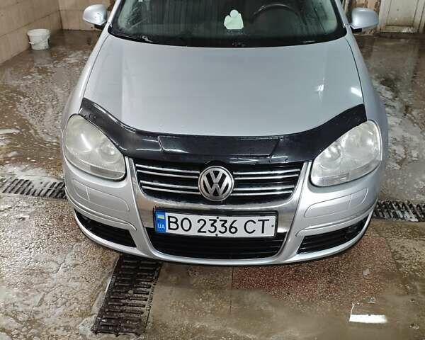 Серый Фольксваген Гольф, объемом двигателя 1.39 л и пробегом 257 тыс. км за 5500 $, фото 16 на Automoto.ua