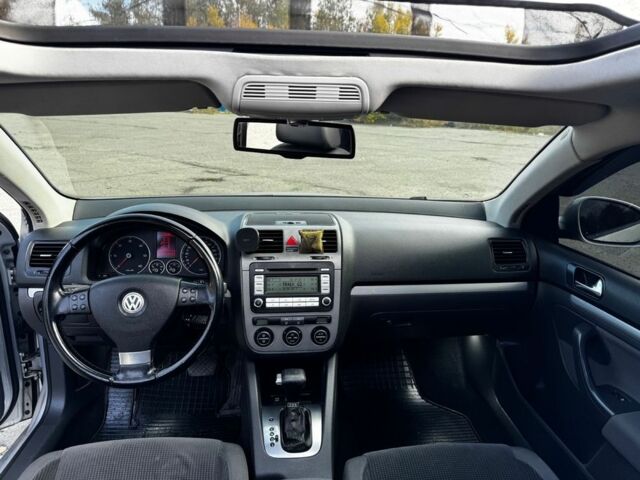 Фольксваген Гольф 2007 в Днепре (Днепропетровске) на Automoto.ua Серый Фольксваген Гольф, объемом двигателя 1.9 л и пробегом 330 тыс. км за 7700 $, фото 3 на Automoto.ua