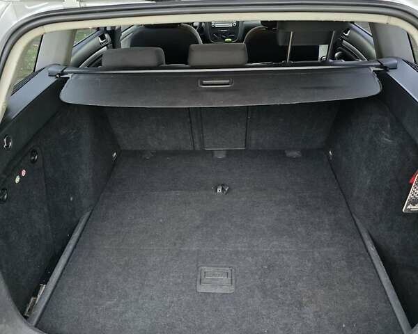 Серый Фольксваген Гольф, объемом двигателя 1.4 л и пробегом 261 тыс. км за 4999 $, фото 27 на Automoto.ua