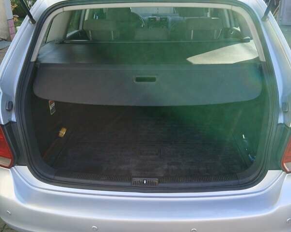 Серый Фольксваген Гольф, объемом двигателя 1.9 л и пробегом 275 тыс. км за 5500 $, фото 16 на Automoto.ua