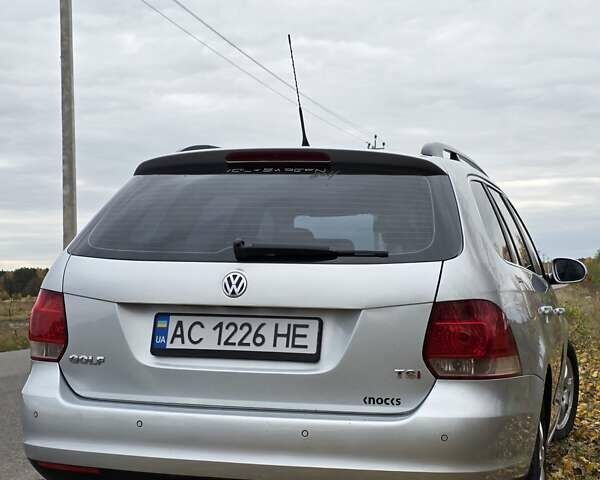 Серый Фольксваген Гольф, объемом двигателя 1.4 л и пробегом 261 тыс. км за 4999 $, фото 1 на Automoto.ua