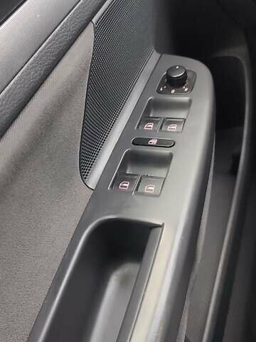 Серый Фольксваген Гольф, объемом двигателя 1.4 л и пробегом 246 тыс. км за 5199 $, фото 21 на Automoto.ua