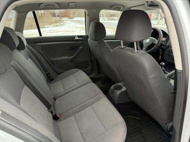 Сірий Фольксваген Гольф, об'ємом двигуна 1.9 л та пробігом 370 тис. км за 2900 $, фото 13 на Automoto.ua