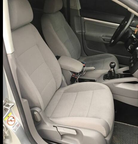 Серый Фольксваген Гольф, объемом двигателя 1.6 л и пробегом 291 тыс. км за 5400 $, фото 3 на Automoto.ua