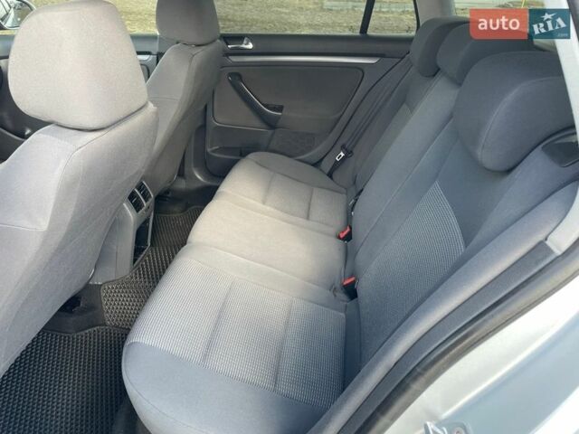 Серый Фольксваген Гольф, объемом двигателя 1.9 л и пробегом 312 тыс. км за 5750 $, фото 9 на Automoto.ua