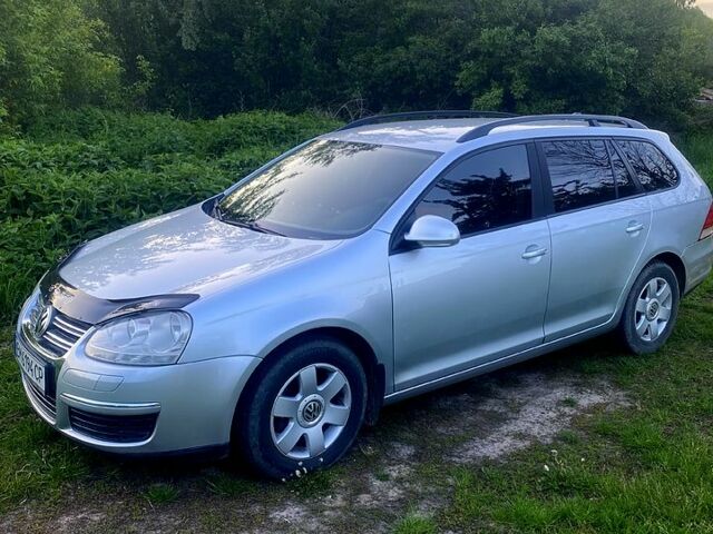 Сірий Фольксваген Гольф, об'ємом двигуна 1.6 л та пробігом 228 тис. км за 7000 $, фото 2 на Automoto.ua