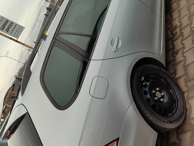 Сірий Фольксваген Гольф, об'ємом двигуна 1.6 л та пробігом 251 тис. км за 6000 $, фото 1 на Automoto.ua