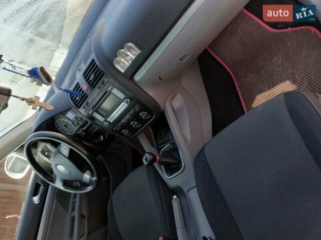 Серый Фольксваген Гольф, объемом двигателя 1.4 л и пробегом 260 тыс. км за 5700 $, фото 14 на Automoto.ua