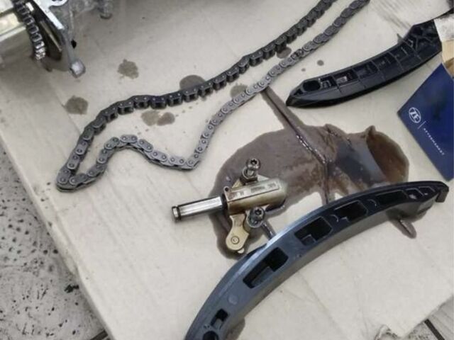 Серый Фольксваген Гольф, объемом двигателя 1.4 л и пробегом 245 тыс. км за 3000 $, фото 2 на Automoto.ua