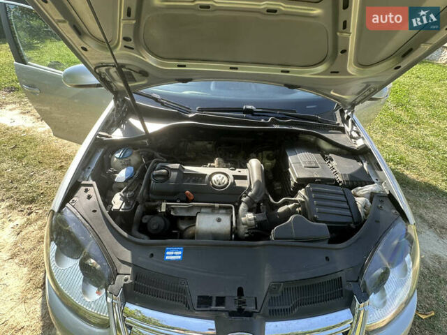 Сірий Фольксваген Гольф, об'ємом двигуна 1.39 л та пробігом 214 тис. км за 6200 $, фото 13 на Automoto.ua