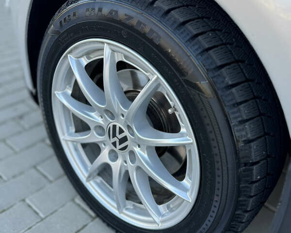 Серый Фольксваген Гольф, объемом двигателя 1.6 л и пробегом 242 тыс. км за 4900 $, фото 10 на Automoto.ua