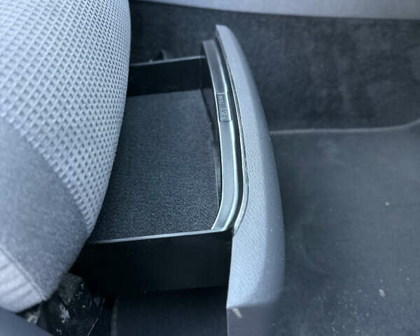 Сірий Фольксваген Гольф, об'ємом двигуна 0 л та пробігом 242 тис. км за 6700 $, фото 15 на Automoto.ua