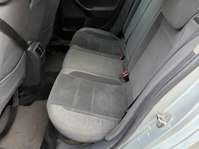 Сірий Фольксваген Гольф, об'ємом двигуна 1.9 л та пробігом 300 тис. км за 2669 $, фото 7 на Automoto.ua