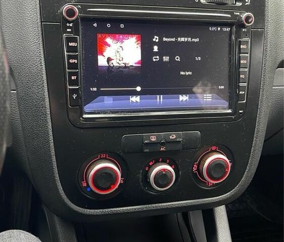 Серый Фольксваген Гольф, объемом двигателя 1.6 л и пробегом 240 тыс. км за 3950 $, фото 8 на Automoto.ua