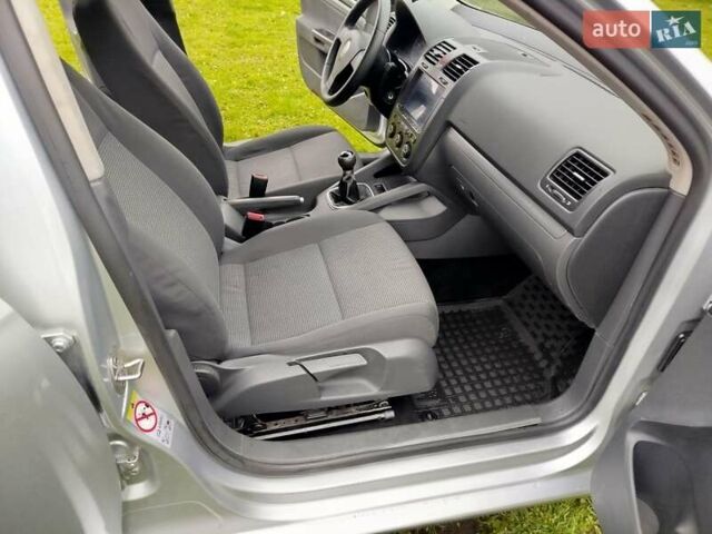 Серый Фольксваген Гольф, объемом двигателя 1.9 л и пробегом 365 тыс. км за 5750 $, фото 17 на Automoto.ua