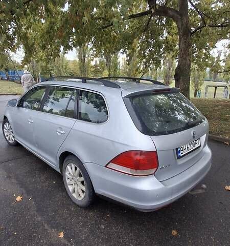 Сірий Фольксваген Гольф, об'ємом двигуна 1.39 л та пробігом 272 тис. км за 4200 $, фото 4 на Automoto.ua