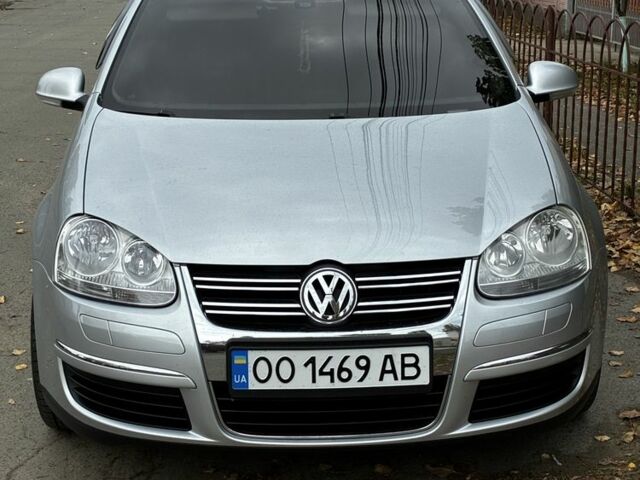 Серый Фольксваген Гольф, объемом двигателя 1.4 л и пробегом 140 тыс. км за 7200 $, фото 1 на Automoto.ua