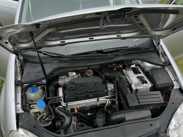 Сірий Фольксваген Гольф, об'ємом двигуна 2 л та пробігом 350 тис. км за 5150 $, фото 7 на Automoto.ua