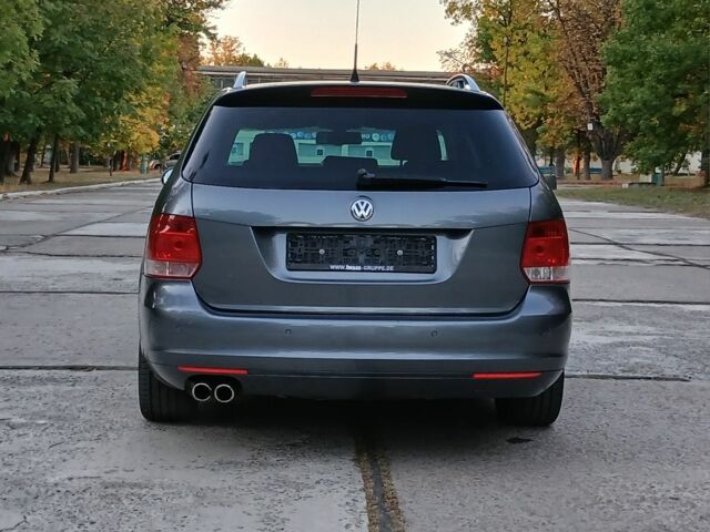 Фольксваген Гольф 2008 в Днепре (Днепропетровске) на Automoto.ua Серый Фольксваген Гольф, объемом двигателя 0 л и пробегом 192 тыс. км за 7800 $, фото 4 на Automoto.ua