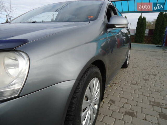 Серый Фольксваген Гольф, объемом двигателя 1.9 л и пробегом 290 тыс. км за 5600 $, фото 9 на Automoto.ua