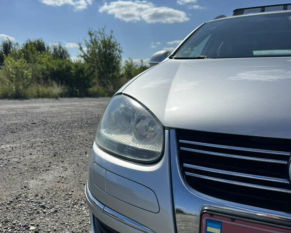 Серый Фольксваген Гольф, объемом двигателя 1.6 л и пробегом 220 тыс. км за 7300 $, фото 36 на Automoto.ua