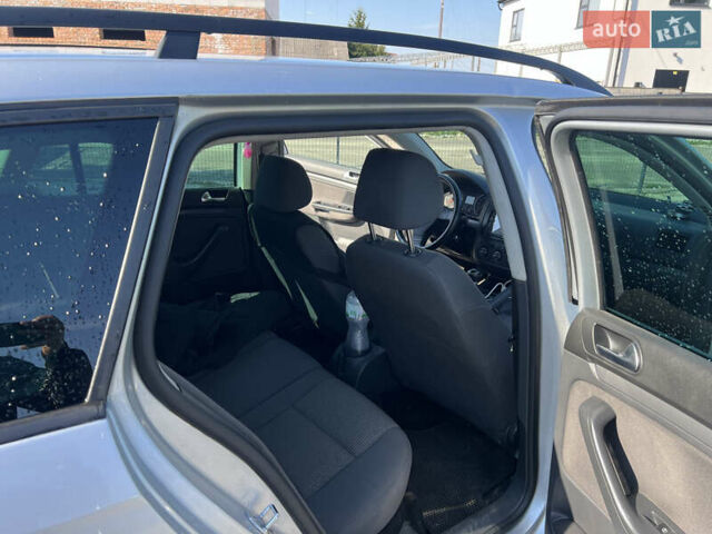 Серый Фольксваген Гольф, объемом двигателя 1.9 л и пробегом 280 тыс. км за 5500 $, фото 10 на Automoto.ua