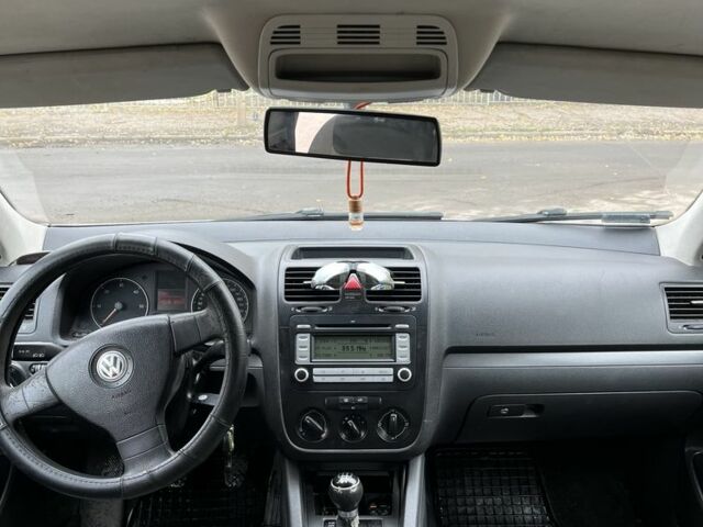 Серый Фольксваген Гольф, объемом двигателя 1.9 л и пробегом 340 тыс. км за 3450 $, фото 7 на Automoto.ua