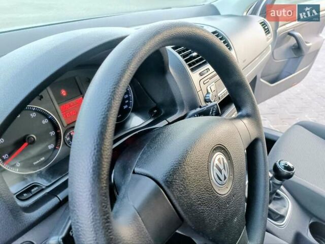 Серый Фольксваген Гольф, объемом двигателя 1.6 л и пробегом 210 тыс. км за 6450 $, фото 29 на Automoto.ua