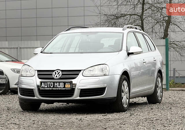 Серый Фольксваген Гольф, объемом двигателя 1.6 л и пробегом 218 тыс. км за 6900 $, фото 5 на Automoto.ua