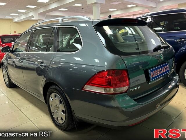 Серый Фольксваген Гольф, объемом двигателя 1.4 л и пробегом 217 тыс. км за 5800 $, фото 3 на Automoto.ua