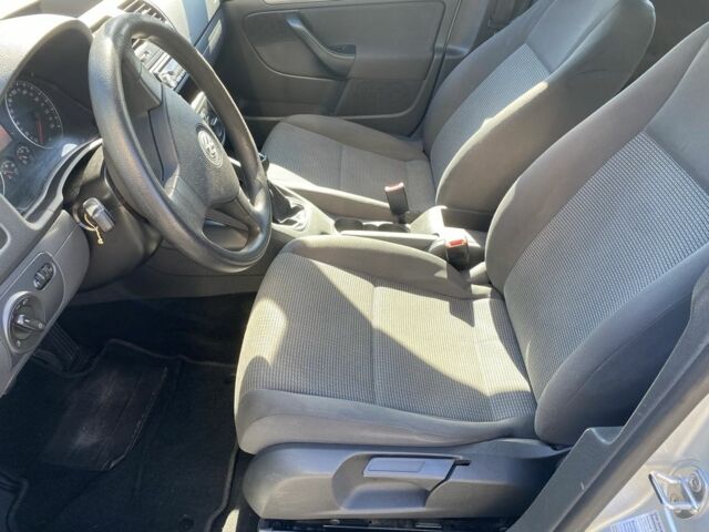 Сірий Фольксваген Гольф, об'ємом двигуна 1.6 л та пробігом 230 тис. км за 6200 $, фото 5 на Automoto.ua