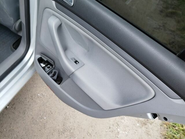 Серый Фольксваген Гольф, объемом двигателя 0 л и пробегом 378 тыс. км за 3100 $, фото 6 на Automoto.ua