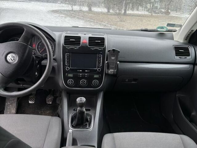 Серый Фольксваген Гольф, объемом двигателя 0 л и пробегом 380 тыс. км за 2950 $, фото 9 на Automoto.ua