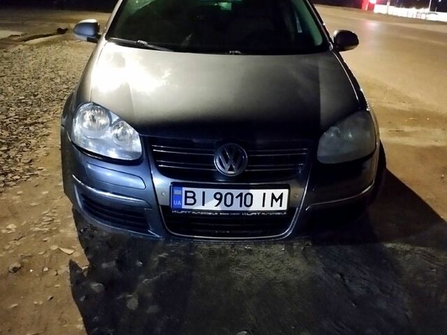 Серый Фольксваген Гольф, объемом двигателя 1.9 л и пробегом 400 тыс. км за 5800 $, фото 2 на Automoto.ua