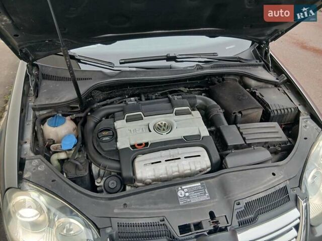 Серый Фольксваген Гольф, объемом двигателя 1.39 л и пробегом 164 тыс. км за 7500 $, фото 13 на Automoto.ua