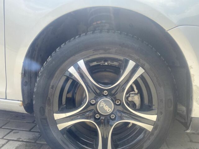 Серый Фольксваген Гольф, объемом двигателя 1.9 л и пробегом 278 тыс. км за 6300 $, фото 4 на Automoto.ua