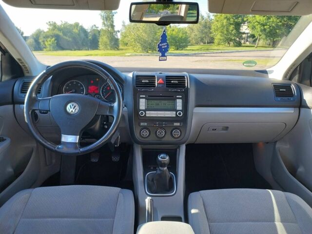 Серый Фольксваген Гольф, объемом двигателя 1.4 л и пробегом 189 тыс. км за 6399 $, фото 2 на Automoto.ua