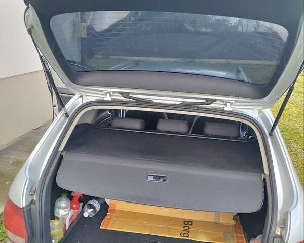 Серый Фольксваген Гольф, объемом двигателя 1.6 л и пробегом 255 тыс. км за 6000 $, фото 3 на Automoto.ua