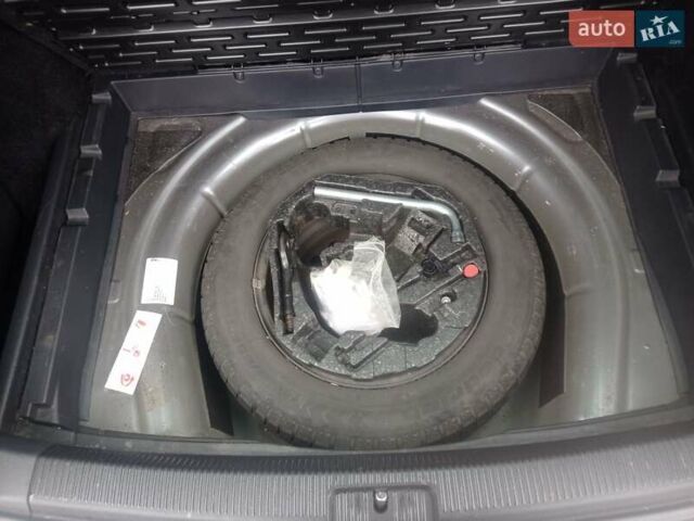 Серый Фольксваген Гольф, объемом двигателя 1.4 л и пробегом 196 тыс. км за 5650 $, фото 7 на Automoto.ua