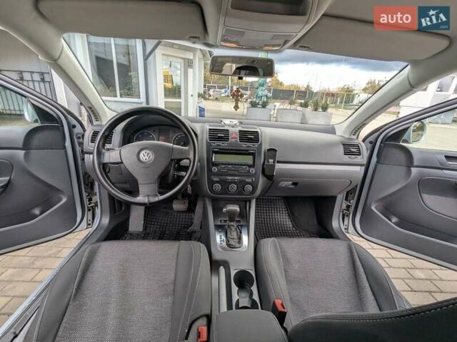Серый Фольксваген Гольф, объемом двигателя 1.9 л и пробегом 308 тыс. км за 6800 $, фото 28 на Automoto.ua