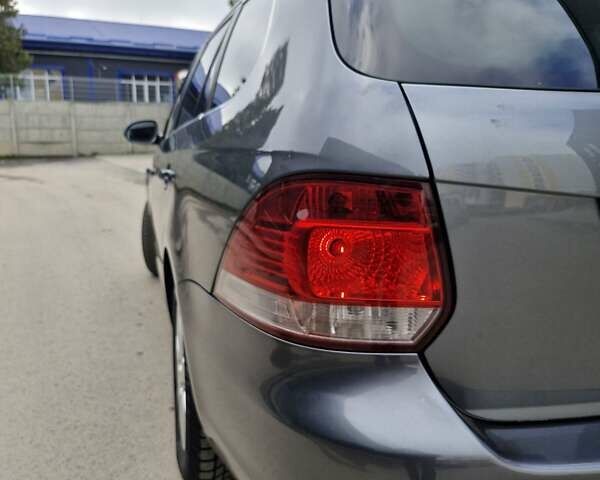 Серый Фольксваген Гольф, объемом двигателя 0 л и пробегом 217 тыс. км за 7500 $, фото 34 на Automoto.ua