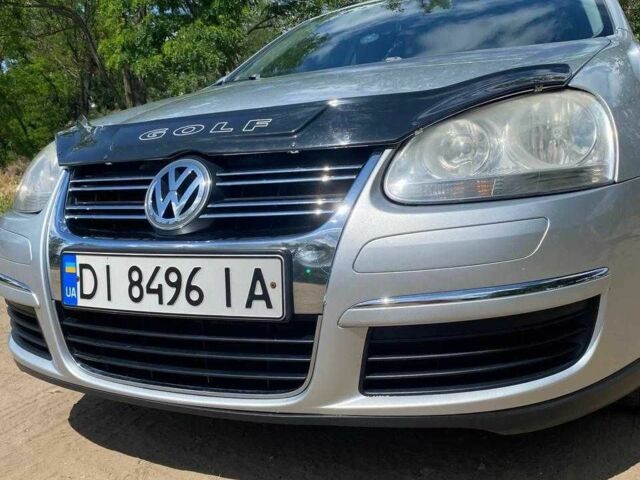 Серый Фольксваген Гольф, объемом двигателя 1.4 л и пробегом 220 тыс. км за 6009 $, фото 6 на Automoto.ua