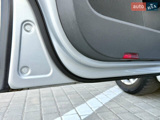 Сірий Фольксваген Гольф, об'ємом двигуна 1.4 л та пробігом 206 тис. км за 6900 $, фото 40 на Automoto.ua