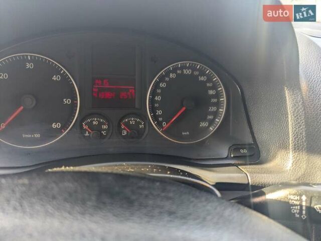 Серый Фольксваген Гольф, объемом двигателя 1.9 л и пробегом 413 тыс. км за 5600 $, фото 16 на Automoto.ua