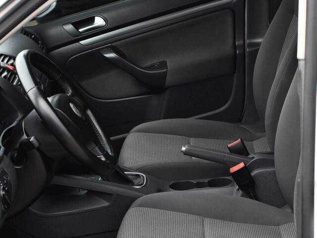 Сірий Фольксваген Гольф, об'ємом двигуна 1.6 л та пробігом 265 тис. км за 5950 $, фото 7 на Automoto.ua